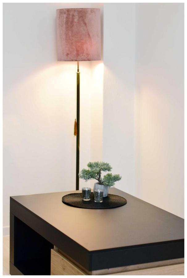 Color24 Centrum Nisko 아파트 외부 사진
